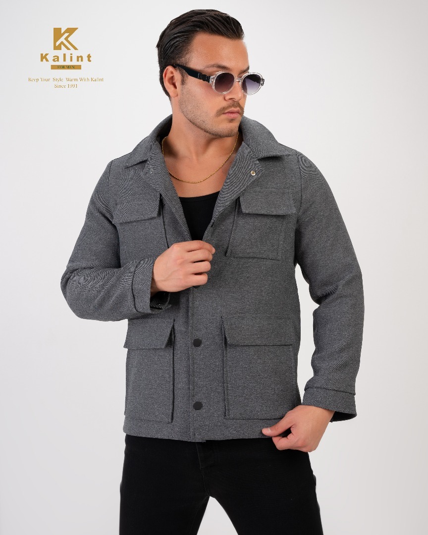 کاپشن کتی چهار جیب تن مانکن